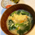 yu228's cooksnap of when they made 簡単♬ほうれん草・にんじん・卵のお吸い物.