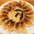 こやみんの日常ごはん's cooksnap of when they made 円盤餃子の上手な焼き方！！.