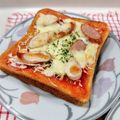 在宅勤務のおじさん's cooksnap of when they made キャベツとウインナのピザトースト.