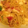 やすぴょん２９'s cooksnap of when they made *アボカドとモッツァレラのトマトパスタ*.