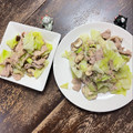 s06007's cooksnap of when they made ☆ｷｬﾍﾞﾂとﾏｯｼｭﾙｰﾑしめじ炒め☆.