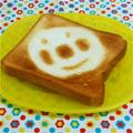 たじ満塁's cooksnap of when they made 簡単★キャラトースト★.