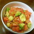 ハチのお台所's cooksnap of when they made まぐろとトマトとアボカドのサラダ.