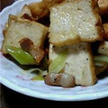 有希-yuki-'s cooksnap of when they made 厚揚げとベーコンのめんつゆ炒め.