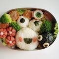 ハルフミ's cooksnap of when they made キャラ弁☆カエルちゃんおにぎり弁当♪.