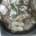 サーフブレイド's cooksnap of when they made ハマグリの酒蒸し♪.