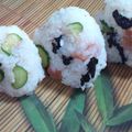 チョビボクロ's cooksnap of when they made 夏バテ防止♪梅ときゅうりの酢飯おにぎり.