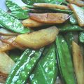 かざぴー's cooksnap of when they made 今が旬、絹さや新じゃが炒め♫.