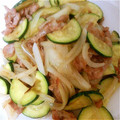 美保子0220's cooksnap of when they made 簡単☆ズッキーニと豚肉の塩炒め.