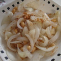 ikikikue's cooksnap of when they made 新玉ねぎと大豆の和え物。.