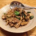 アテスウェイ's cooksnap of when they made 天下一品ガパオ★鶏肉パプリカのバジル炒め.