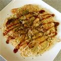 マヨ☆マヨ's cooksnap of when they made 余ったそうめん！そーめんのお好み焼き.