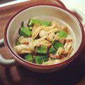 Glasper's cooksnap of when they made オクラとしめじの焦がしニンニク風.