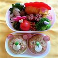 みうきー's cooksnap of when they made キャラ弁 *くまｻﾝ♡おにぎり*.