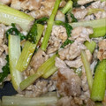 クックZJOFBO☆'s cooksnap of when they made セロリと豚肉の塩こしょう炒め.