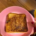 まいもぐ2020's cooksnap of when they made 厚切り食パンで！チーズとろりんツナメルト.