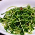 ayusari's cooksnap of when they made 簡単中華の定番！！豆苗炒め.