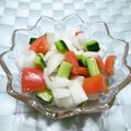 kemeta's cooksnap of when they made 新玉ねぎ・きゅうり・トマトの四角いサラダ.