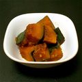 Shinonoge's cooksnap of when they made 簡単♪我が家のカボチャの煮物お弁当にも.