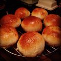 タタ's cooksnap of when they made 天然酵母バターロール.