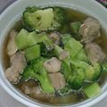 どれみ117's cooksnap of when they made 鶏もも肉とブロッコリーの煮物.