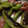 hirokomoko's cooksnap of when they made ししとうとベーコンのおつまみ.
