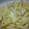 hamagu_ri's cooksnap of when they made 簡単！おいしい！ゴルゴンゾーラのペンネ.