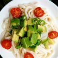 しあはー's cooksnap of when they made ５分で完成♪アボカド＆トマトの冷うどん.