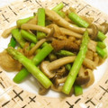 sakuni's cooksnap of when they made 油揚げとアスパラガスの炒め物.