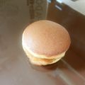かわいいおべんとう箱's cooksnap of when they made 黒胡麻あんのしっとりどら焼き.