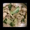 ☆シン☆'s cooksnap of when they made 簡単！！豚肉と舞茸・チンゲン菜の炒め物.