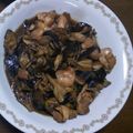 息子は怪獣♪'s cooksnap of when they made 舞茸・なす・チキンの☆生姜焼き丼.