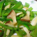 ののののんのんの's cooksnap of when they made お弁当にも♪ピーマンとエリンギ炒め.