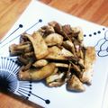 YURIN0909's cooksnap of when they made 舞茸＆エリンギとチキンのピリ辛炒め.