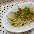 Machalin's cooksnap of when they made もやしとカリカリ鶏皮のゴマポン。.