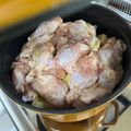 megumilkja's cooksnap of when they made ストウブ で簡単！手羽元と野菜のオイル煮.