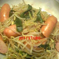 jerrytomo's cooksnap of when they made 簡単！もやしとニラのウインナー炒め.