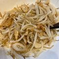まめ郎's cooksnap of when they made 節約おかず！厚揚げともやしのコク炒め★.