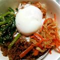 あちゃかぷ's cooksnap of when they made 土鍋で ♪石焼き風～♪ キムチビビンバ.