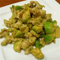 ゆうこりんりんこ's cooksnap of when they made 鶏軟骨とアボカドの照り焼きわさび炒め.