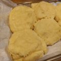 シロツメクサmnm's cooksnap of when they made サイリウム不使用！レンジ5分で米粉パン.