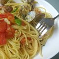 アラタイワ's cooksnap of when they made アサリとトマト。フレッシュバジルのパスタ.
