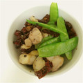 いりあきん's cooksnap of when they made さやえんどうと鶏肉の炒めもの.