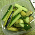る。っくん's cooksnap of when they made ちょー簡単☆きゅうりとナスの漬け物.