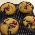AYU121's cooksnap of when they made バター、牛乳不使用★ブルーベリーマフィン.
