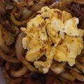 あみあんこ's cooksnap of when they made 半熟たまごのせ♪ふっくら味しみ焼きうどん.