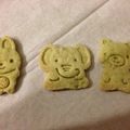 ♡えいじのお嫁サン♡'s cooksnap of when they made 子供でも型抜き簡単！緑の野菜クッキー.