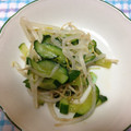 1988．ゆり's cooksnap of when they made 簡単☆胡瓜ともやしのめんつゆ胡麻和え.