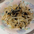 えみーろ's cooksnap of when they made 海苔が◎！もやしとエノキのバター醤油.