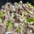 リーユー's cooksnap of when they made ぱぱっとできる☆ねぎ塩豚丼.